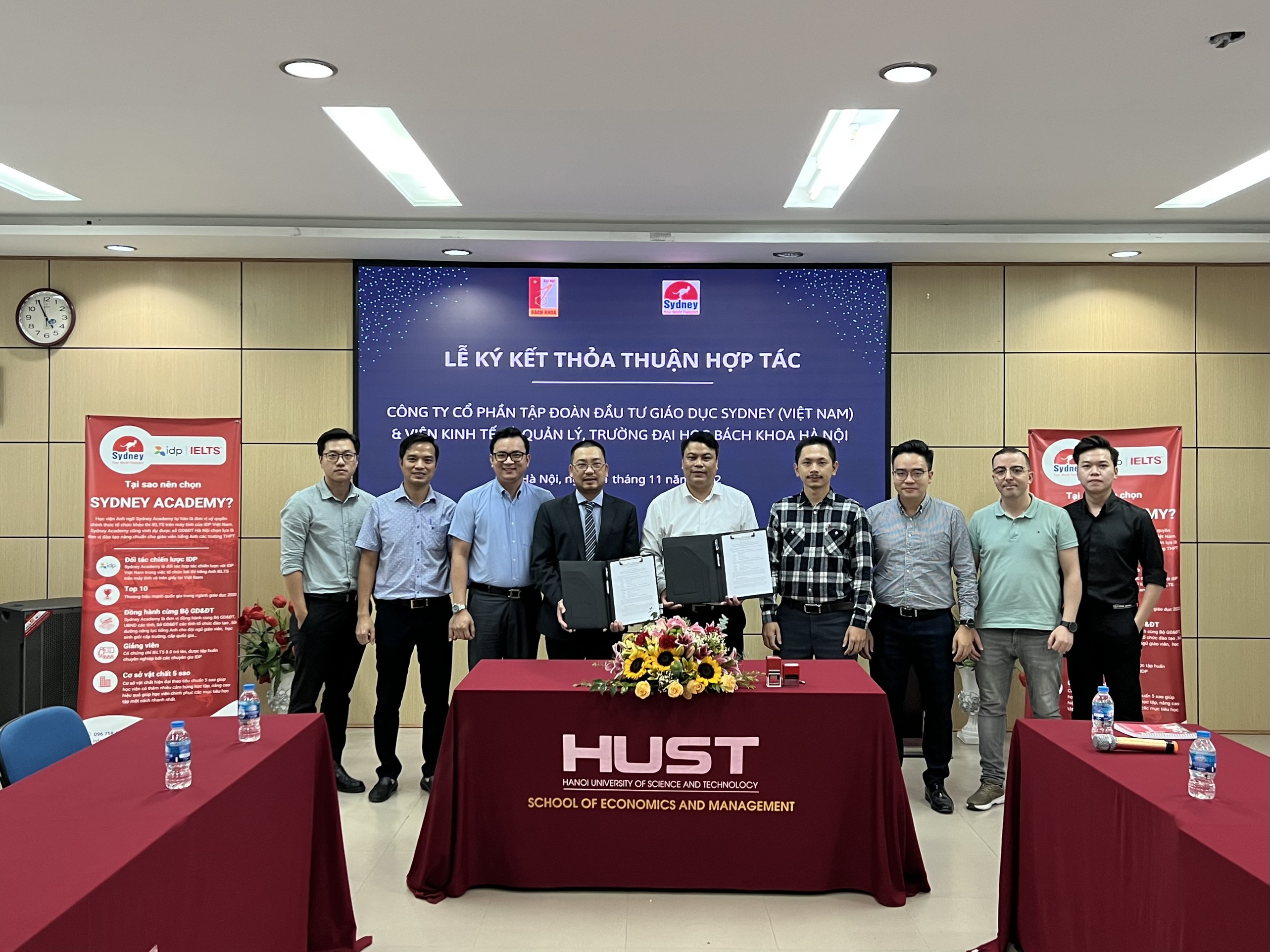 kí kết hợp tác 7.11- 1